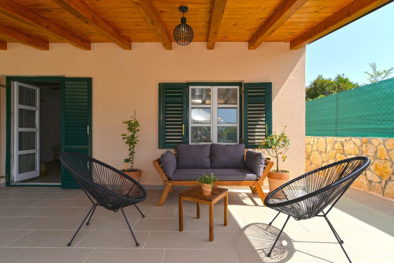 House Monfiorenzo 1833 *