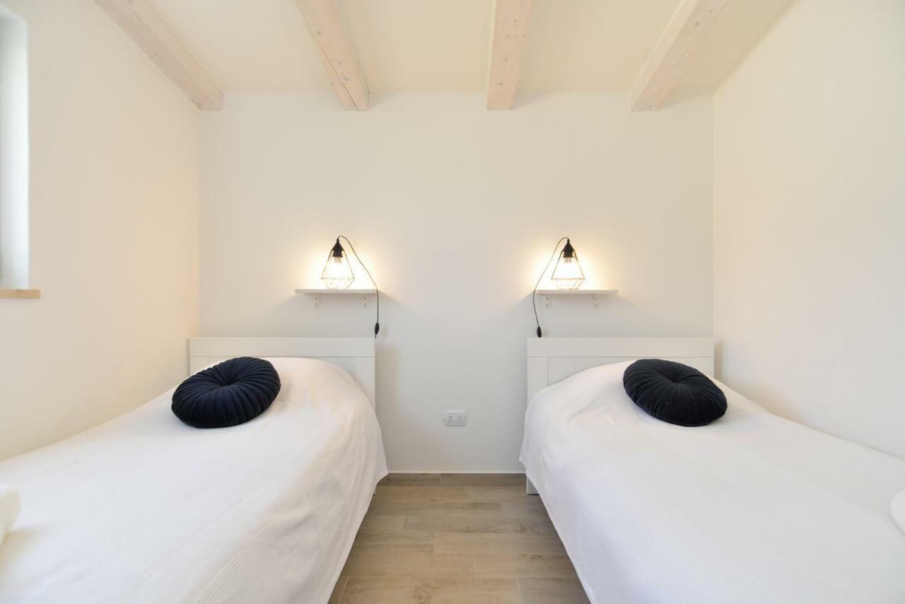 House Monfiorenzo 1833 *